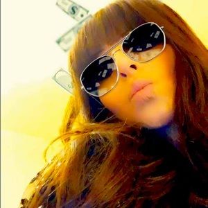 Meet your Posher, Sally